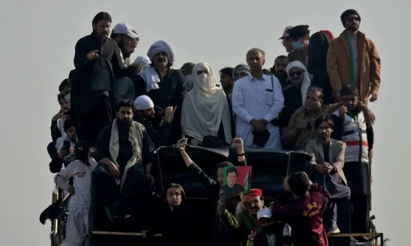 JUI-F senator thinks establishment &lsquo;backing&rsquo; Imran Khan&rsquo;s wife Bushra Bibi