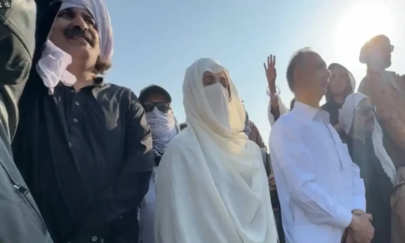 Bushra Bibi vows to not leave D-Chowk without Imran Khan