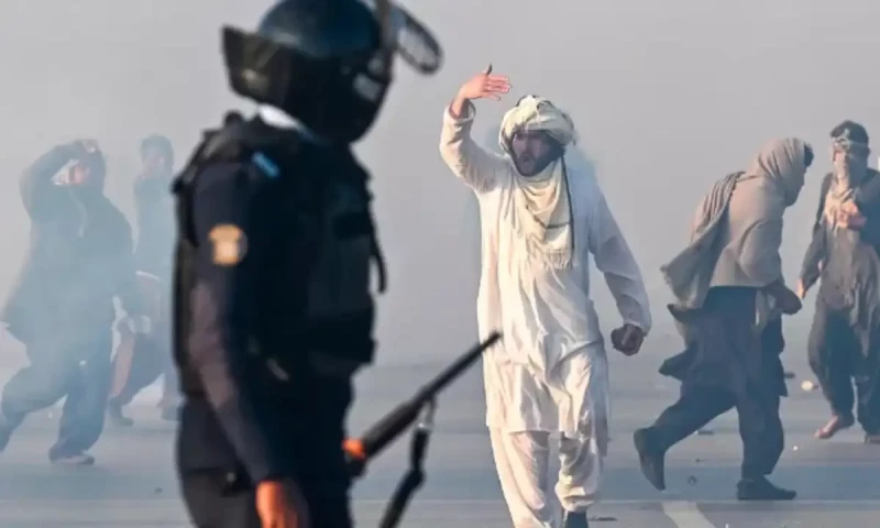 Pakistan web controls quash dissent and potential