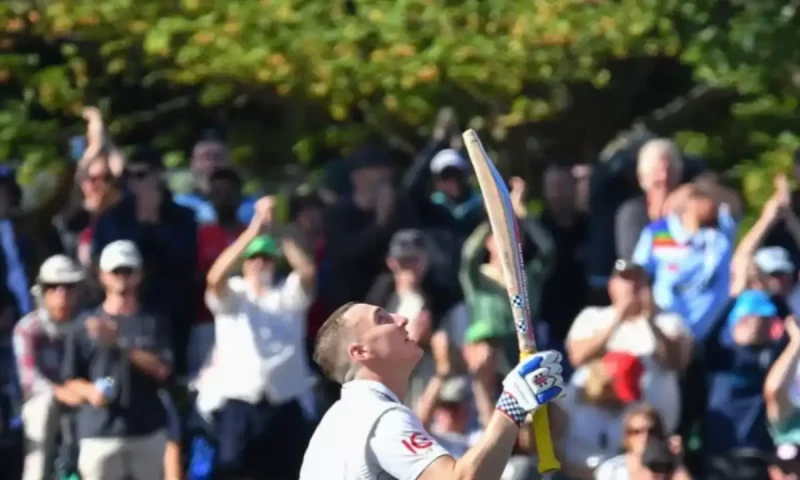 Brilliant Brook&rsquo;s 132 puts England on top against sloppy New Zealand