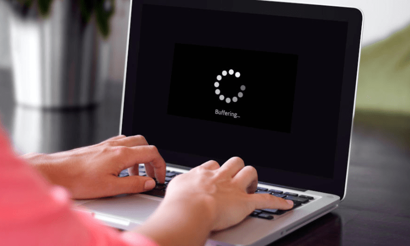 Citizens in anguish as internet speeds severely disrupted across Pakistan