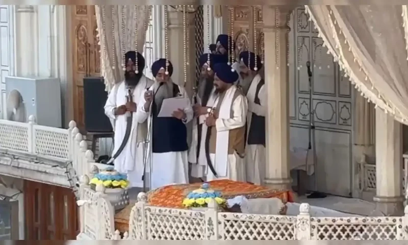 Former Punjab deputy chief minister ordered cleaning duties at gurdwaras in India