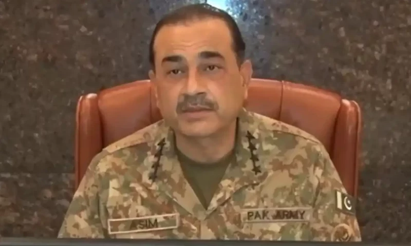 Formation commanders call for &lsquo;stricter laws&rsquo; to curb misuse of freedom of expression
