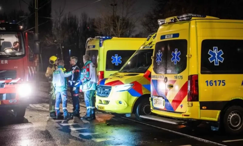 Explosion causes partial collapse of apartment block in The Hague