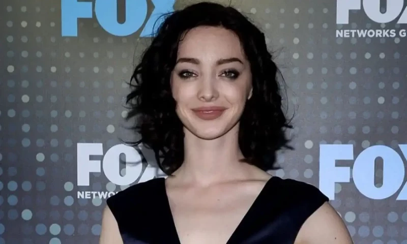 American actor Emma Dumont reveals identity as transmasculine non-binary