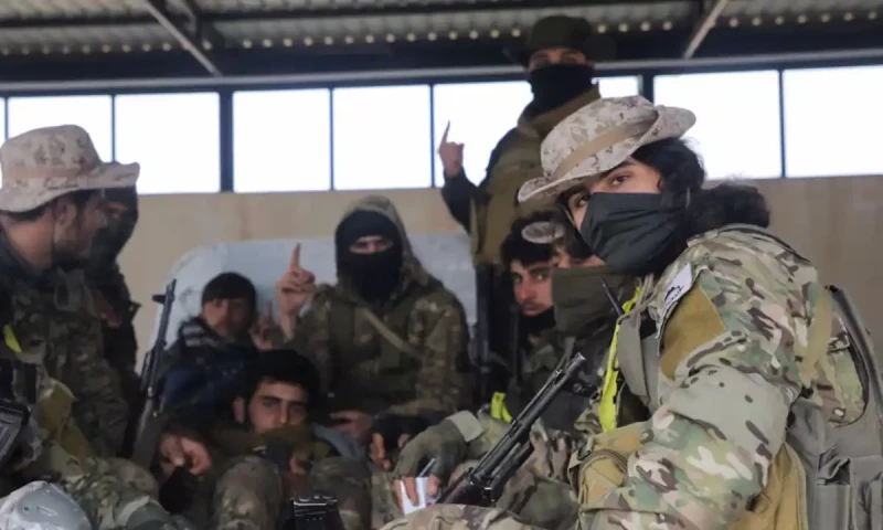 Syrian rebels battle for Homs and advance on Damascus, Assad&rsquo;s rule at stake