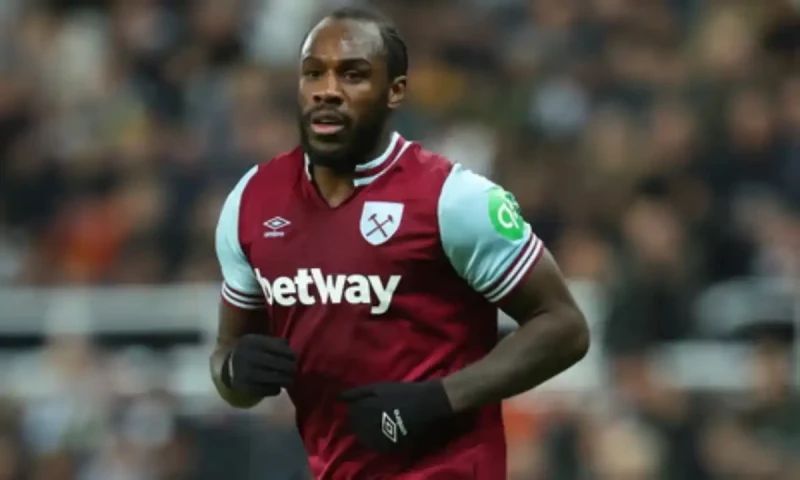 West Ham&rsquo;s Michail Antonio recovering after Ferrari crash