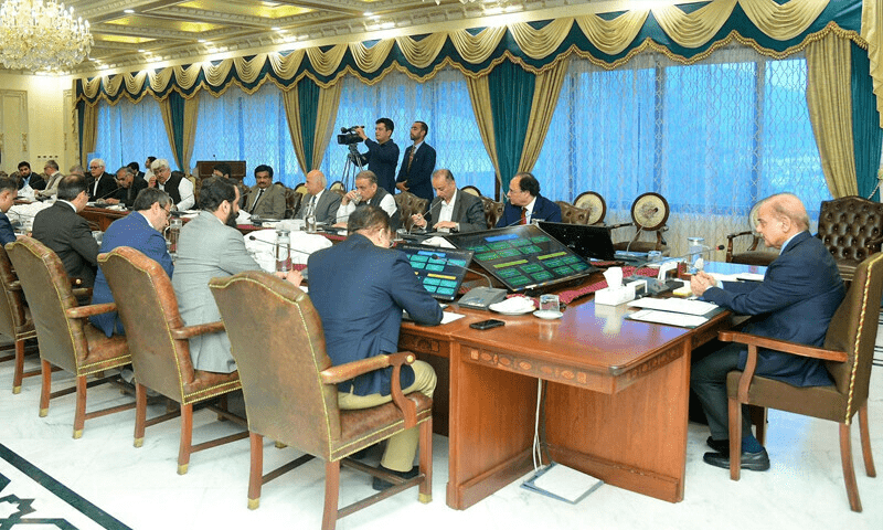 Govt to expand cabinet with &lsquo;experienced faces&rsquo; soon