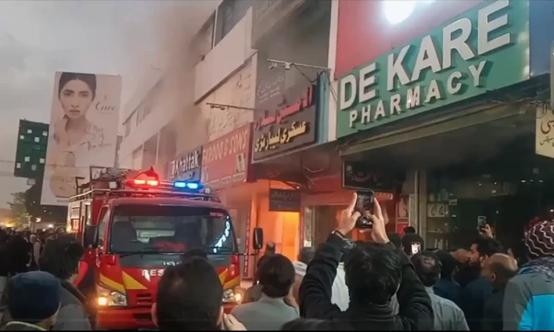 Fire breaks out in Rawalpindi&rsquo;s Saddar
