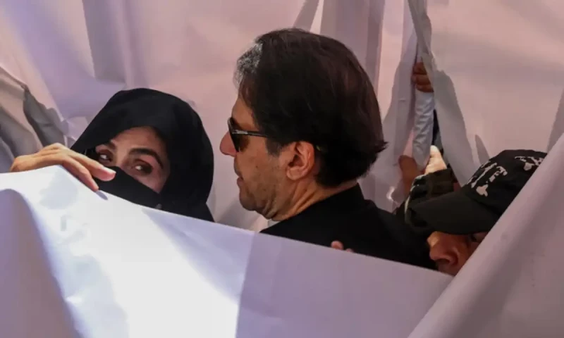What are the charges against Imran Khan, Bushra Bibi in Toshakhana 2 case?