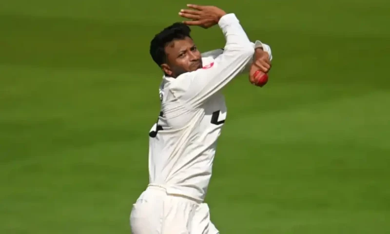 Bangladesh all-rounder Shakib Al Hasan barred from bowling in England