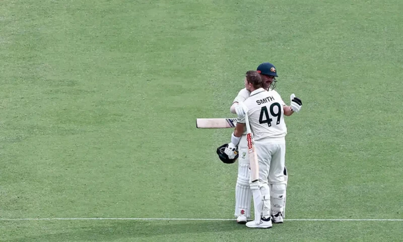 Head, Smith put Australia in control of third India Test