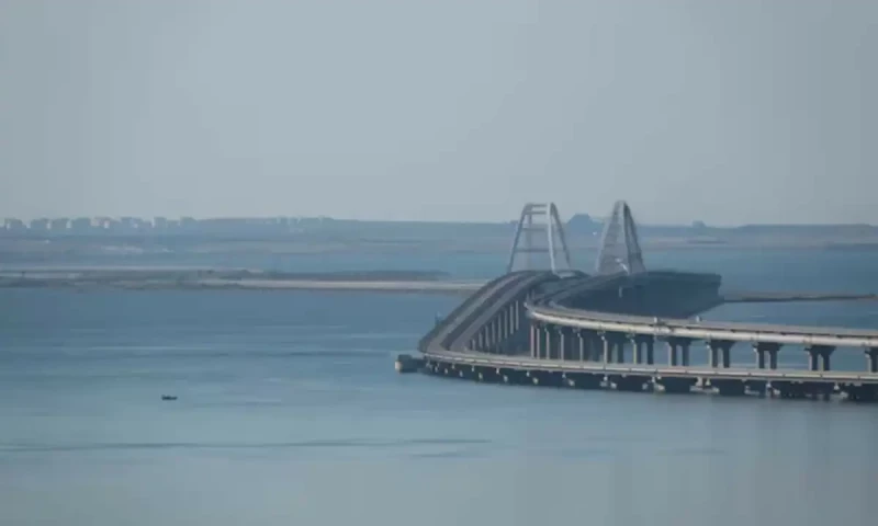 Oil spills into Kerch Strait after Russian tanker breaks apart in storm