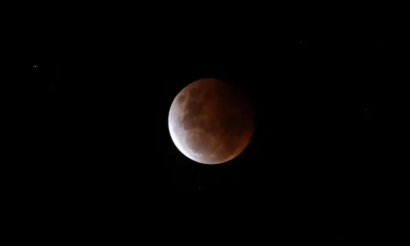 Full moon to reach &lsquo;lunar standstill&rsquo;