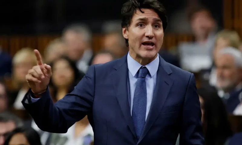 Trudeau faces crisis after finance minister&rsquo;s sudden resignation