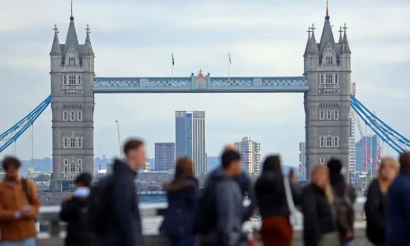 UK migration sees decrease in migration till June 2024