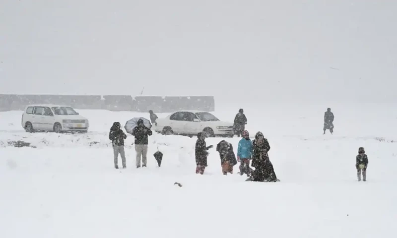 Severe cold wave hits the nation amid snowfall in mountainous regions