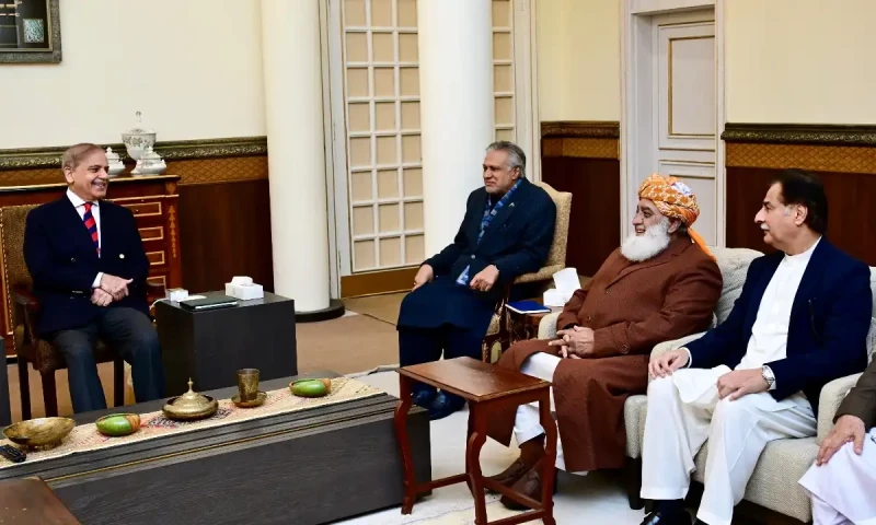 After meeting PM, Fazl hopes JUI-F demands over madressah bill will be accepted