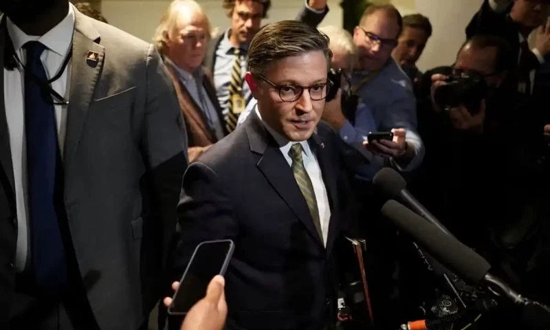 House passes bill to avert government shutdown, rejects Trump&rsquo;s debt ceiling demand