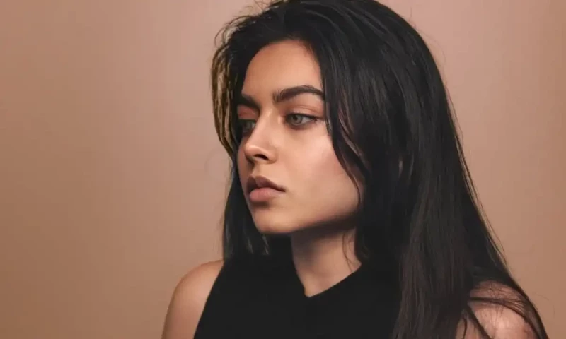 Zara Dar: The PhD student who transitioned to full-time OnlyFans model