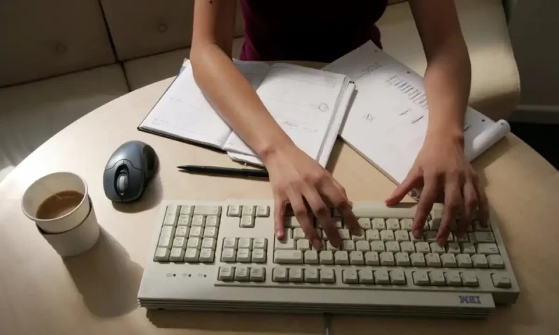 Pakistan to get faster internet after new undersea cable linking to Africa