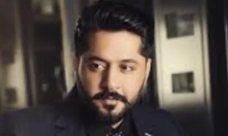 Imran Ashraf fulfills fan&rsquo;s dream on &lsquo;Mazaaq Raat&rsquo;