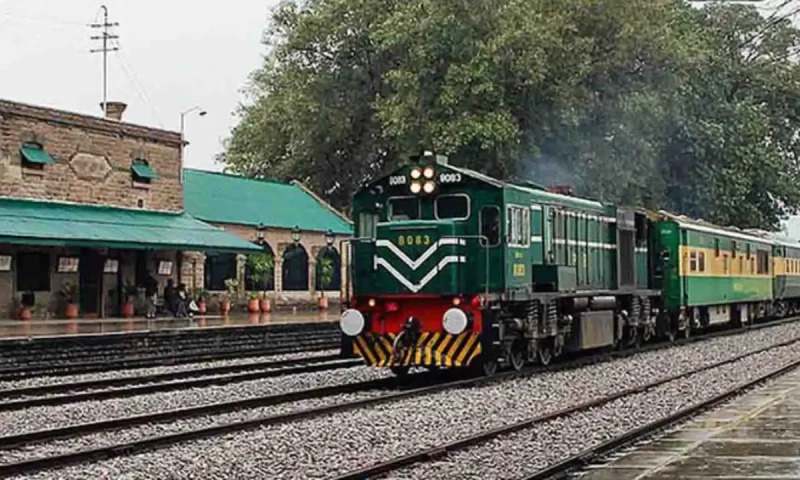 Pakistan Railways set to introduce high-speed express train between Lahore, Karachi
