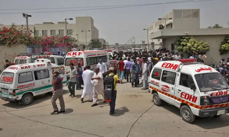 Fog related traffic accidents claim 14 lives in Punjab and Sindh