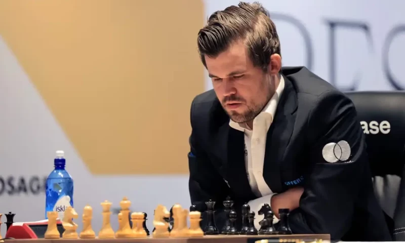 Magnus Carlsen announces return to chess championships after dress code scandal