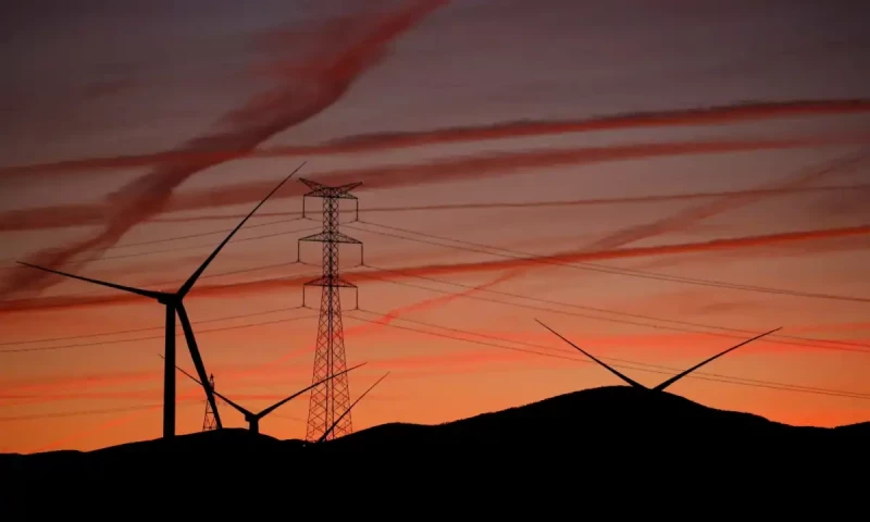 Govt set to privatize three DISCOs including Islamabad