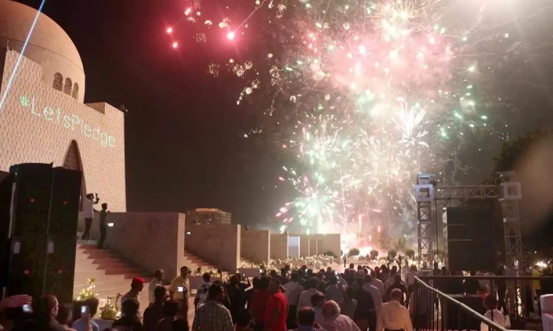 Pakistan welcomes 2025 with fireworks, festivities