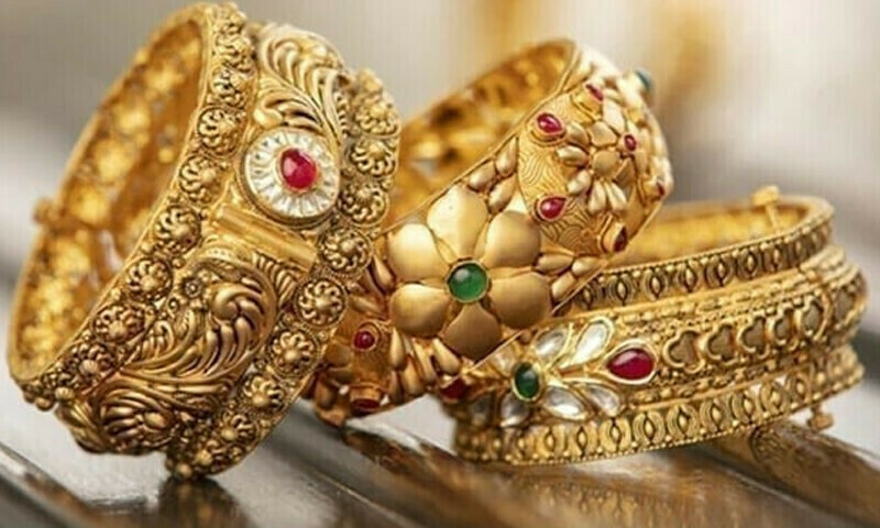 Gold prices see massive increase on first day of new year