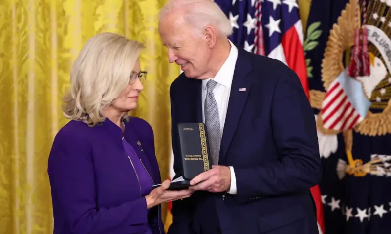 Biden honors Liz Cheney, others with presidential Citizens medal