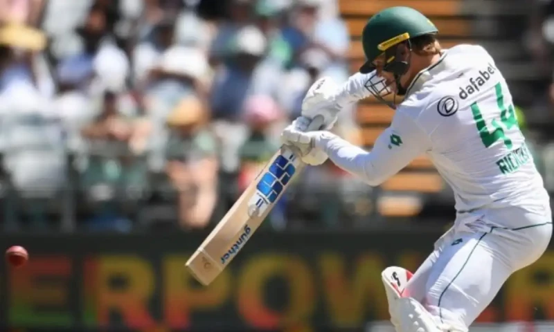 Rickelton, Bavuma tons put South Africa in strong position