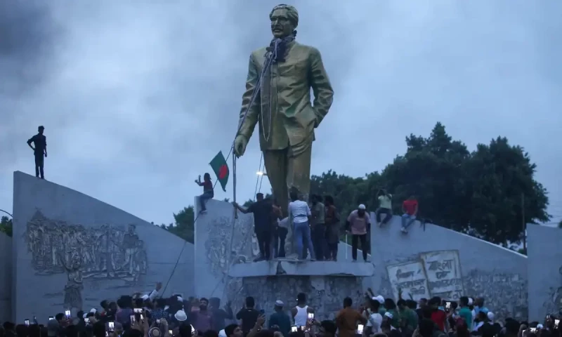 Bangladesh changes course of history in new textbooks, alters Sheikh Mujeeb&rsquo;s title