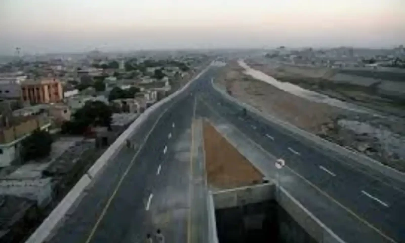 Malir expressway&rsquo;s initial stretch set to open soon in Karachi