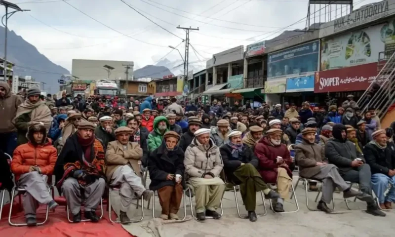 Hundreds protest power outages in Gilgit Baltistan