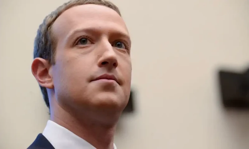 Mark Zuckerberg plans to replace AI agents with mid-level engineers