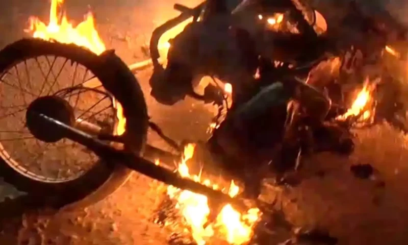 Fire breaks out in Soldier Bazaar, dozens of bikes reduced to ashes