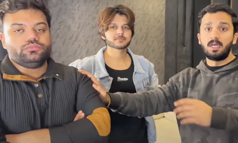 Pakistani internet influencers launch new YouTube channel &lsquo;Join Elite Group&rsquo;