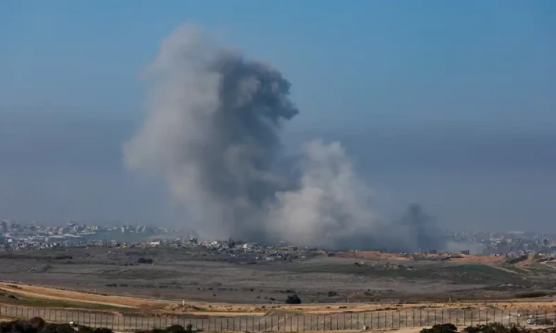 Final draft of Gaza truce deal presented after &lsquo;breakthrough&rsquo;