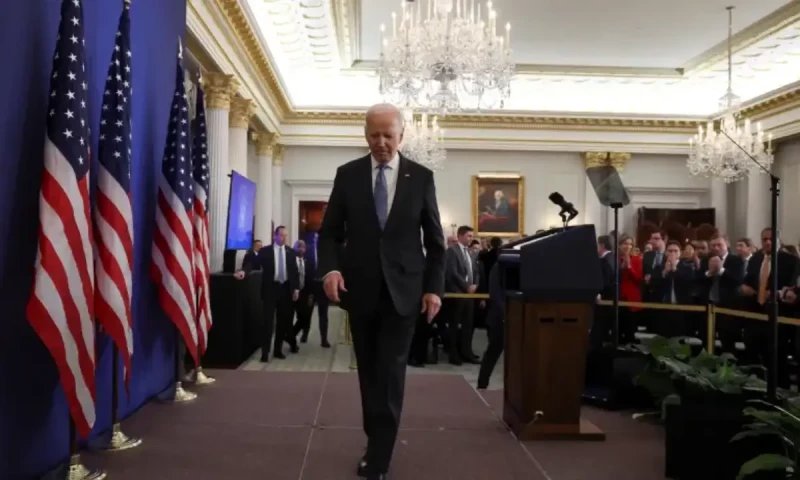 Biden says US is &lsquo;stronger&rsquo; on world stage in farewell speech
