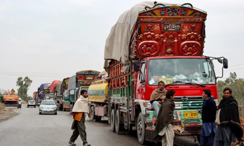 Second food supply convoy to leave from Thall for Kurram today