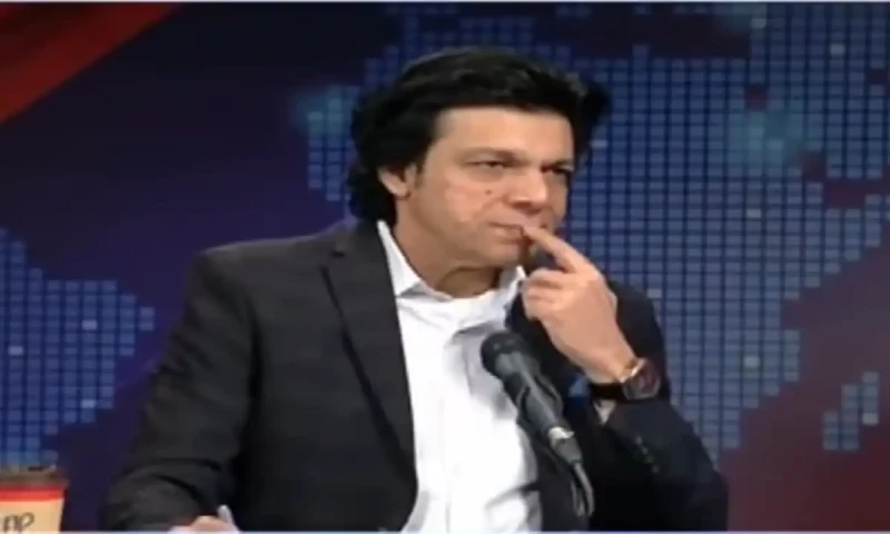 Army chief is Pakistan&rsquo;s &lsquo;Ronaldo&rsquo;, does not matter who is in govt: Vawda