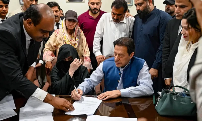 Inside the courtroom: Imran Khan&rsquo;s &pound;190m case hearing from reporter&rsquo;s eye