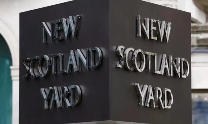 Suspect arrested in London for threatening PM Shehbaz, PML-N President Nawaz