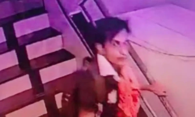 In sudden change, Saif Ali Khan attacker now identified as Bangaldeshi Muslim instead of Hindu