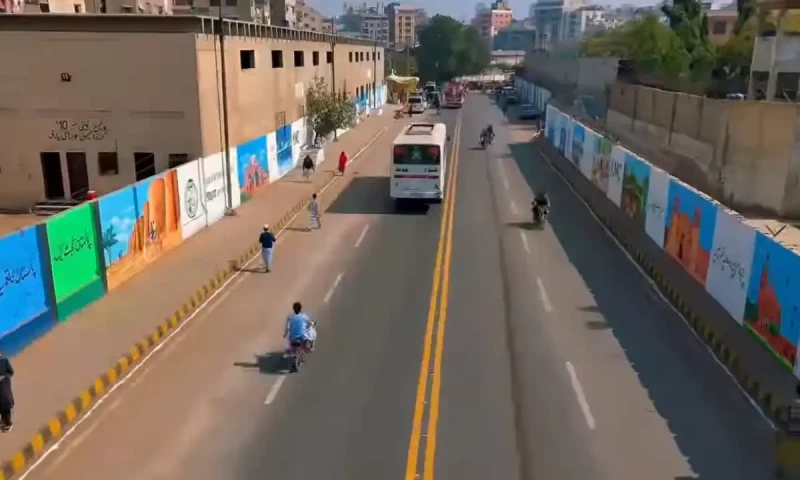 Karachi mayor inaugurates Ghulam Ali Alana Road