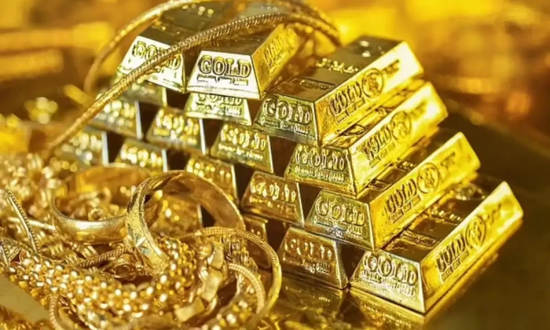 Gold prices soar in Pakistan in line with int&rsquo;l market