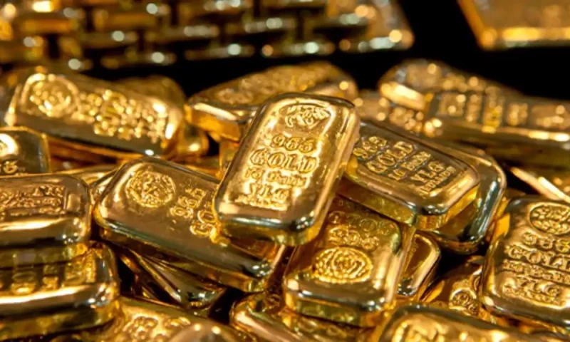 Gold prices see modest decrease in Pakistan